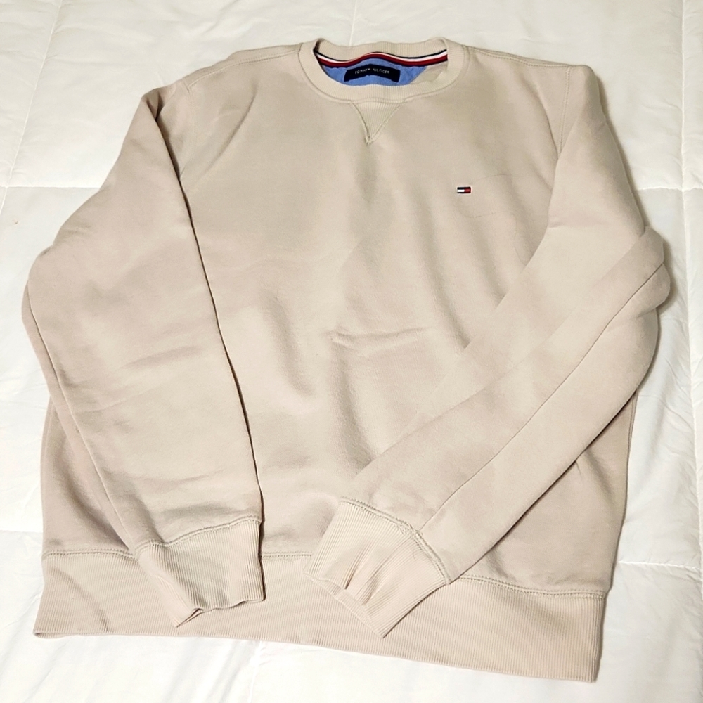 Tommy boys XL sweatshirt